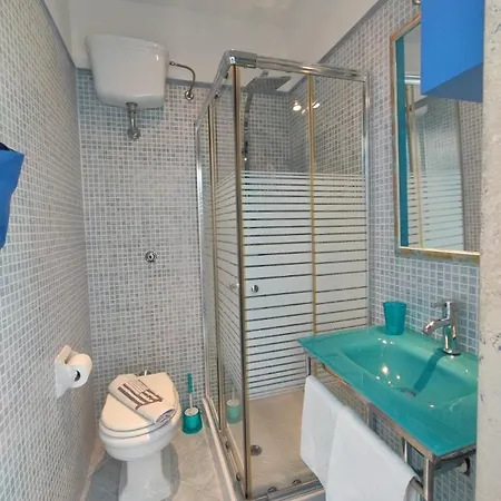 Apartment Chez Yvonne - 80 Passi Dal Mare